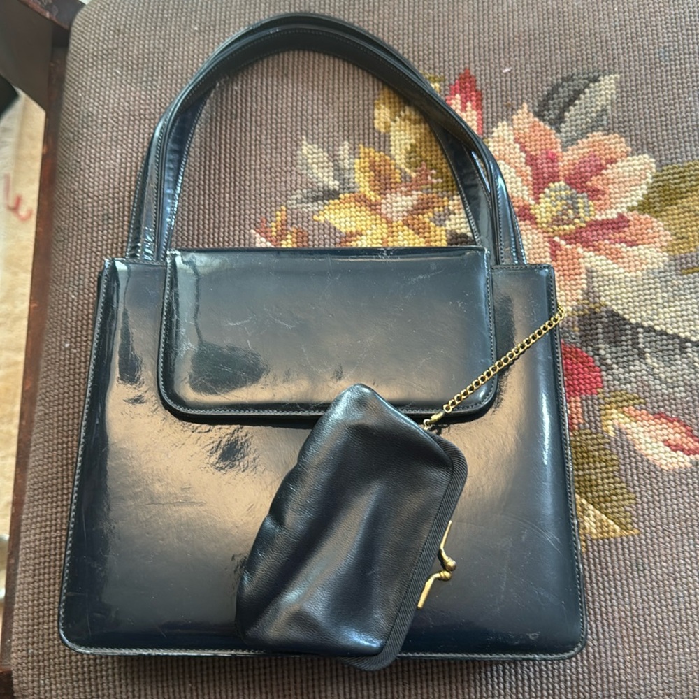 Vintage  Sax Fifth Avenue patent leather handbag